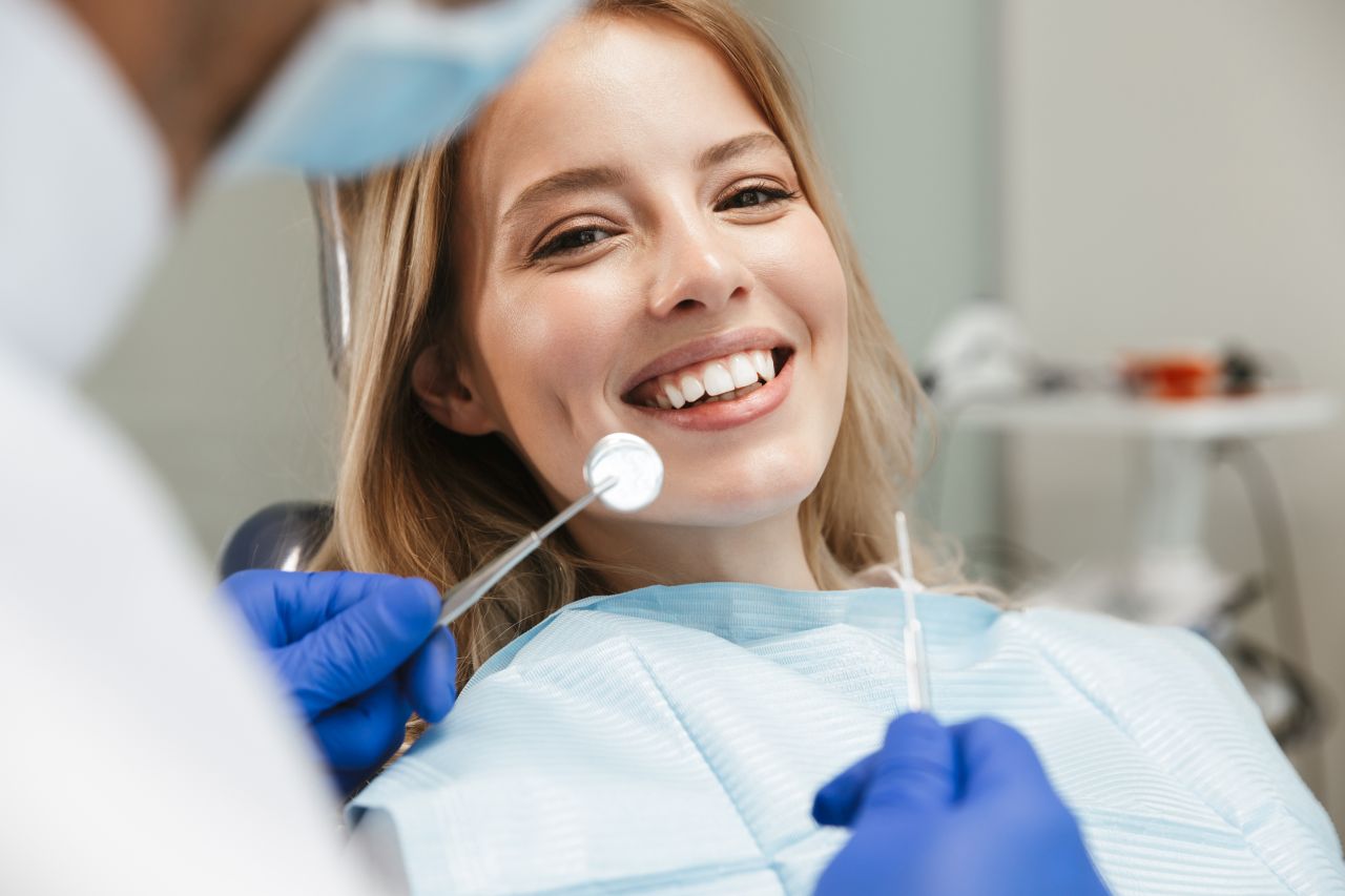 Jakie zabiegi dentystyczne są najczęściej wykonywane przez stomatologów?